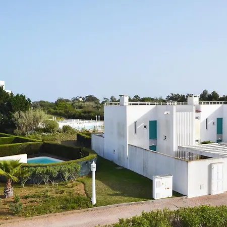 M&l House Alvor