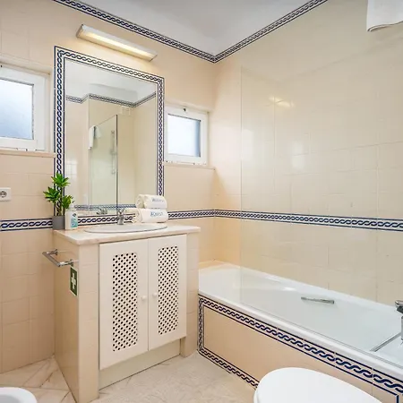 M&l House Apartamento Alvor
